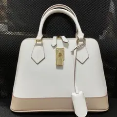 【新品未使用品】サマンサタバサ　２ウェイ　ハッグ　ショルダーバッグ　白×ベージュ