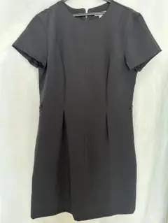 Ｈ＆Ｍ　真っ黒ワンピース　Ｍサイズ