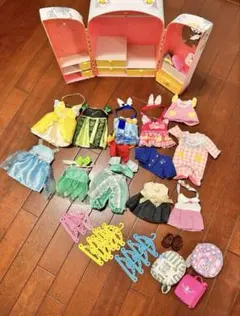 【お値下げ】メルちゃん 衣装セットと収納ケース