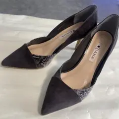 パイソン パンプス