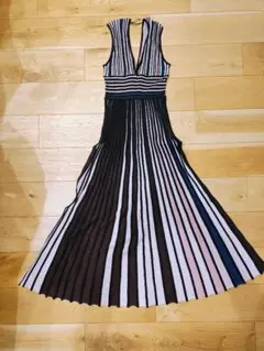 ZARA ストライプ ノースリーブ ワンピース