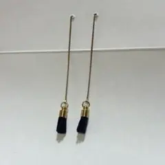 ロングピアス タッセルフリンジ ゴールドカラー