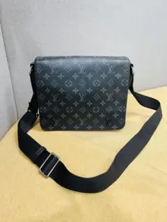 【極上美品】ルイヴィトン　ディストリクトPM　エクリプス　モノグラム　ショルダー ルイヴィトンエクリプス ディストリクトPM NM 14145 黒/グレー