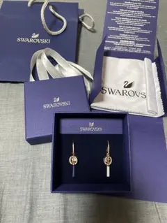 SWAROVSKI スワロフスキー ピアスのサムネイル