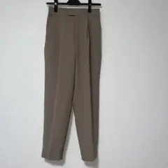 【美品⠀】アンタイトル テーパードパンツ パンツのサムネイル