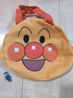 アンパンマンバッグとプラレール車掌さん