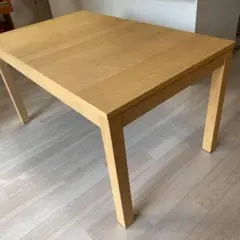 IKEA 伸長式ダイニングテーブル BJURSTA（ビュースタ）