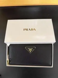 プラダ 長財布