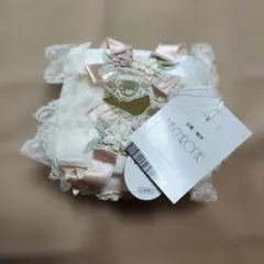 さえら　ヒスクローネ　花刺繍置き型ポケットティッシュボックスカバー