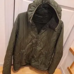 グリーン ダウンジャケット