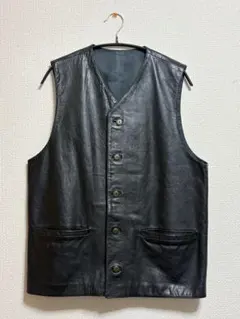 黒 切り替えレザー ベスト 前面ボタン
