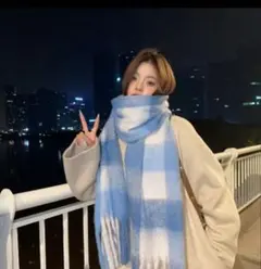 チェック柄 大判マフラー ブルー×ホワイトのサムネイル