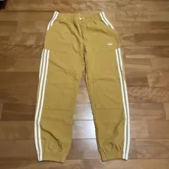 アディダスオリジナル　マスタードカラー ジャージパンツ　Lサイズ 夏に近い春秋