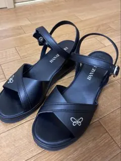 HANAE MORI ナースサンダル ブラック 蝶刺繍のサムネイル