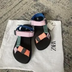 新品未使用　ZARA マルチカラー ストラップサンダル 33 21cm