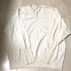 UNIQLO Vネックニット(Mサイズ)