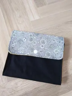 訳あり ハンドメイド☆花柄 マルチケース 通帳ケース