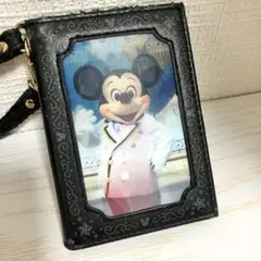 ディズニー ミッキーマウス実写パスケース