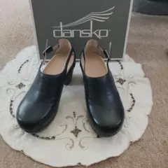 dansko Sassy Burnished クロッグサンダル 36のサムネイル