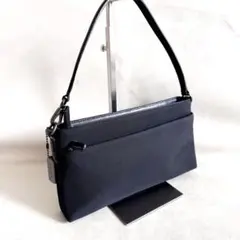 ✨極美品✨COACH コーチ ワンショルダー アクセサリーポーチ ナイロン製 黒