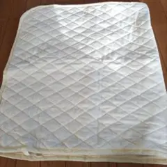 美品☆ベビー用コットン防水汗取りパッド・キルティング　70×120 黄色　西松屋