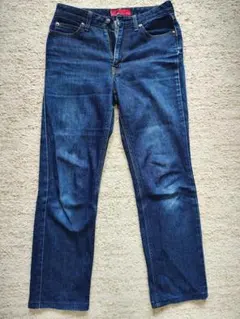 リーバイス　ストレートデニム