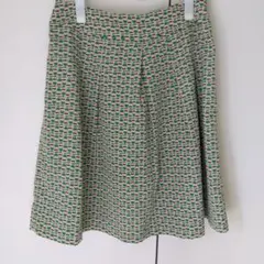 珍しい柄のスカート　ナチュラルビューティーベーシック