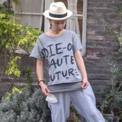 naco paris のtシャツ