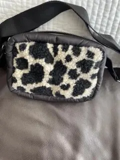 ヒョウ柄ショルダーバッグ