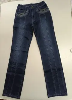 Item thumbnail for item 9886763c-f199-4ff6-82fe-70481deb2d06