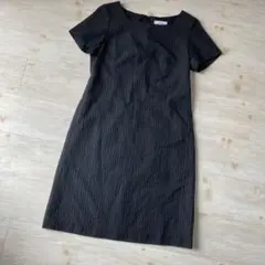 美品 クレージュ パンチング柄　Aラインワンピース ネイビー ジャガード織のサムネイル