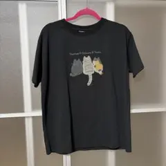 夜は猫といっしょ キュルガ　Tシャツ Mサイズ　黒色のサムネイル