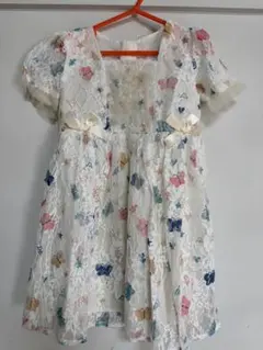 蝶の刺繍レースドレス