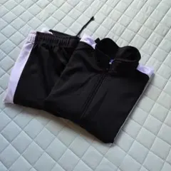 黒と白のジャージ上下セット