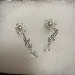 ハンドメイド ビーズパールとクリスタルのピアス