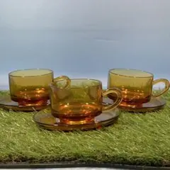 【 琥珀色ガラス 】昭和モダンカップ＆ソーサー3客セット【 曽我ガラス 】
