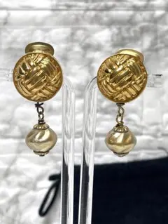 Item thumbnail for item edf0c0fc-a10e-4b76-869b-1b25ac103c59