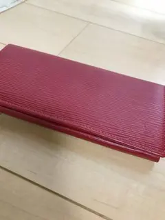 LUIS VUITTON PARIS エピライン長財布 Red