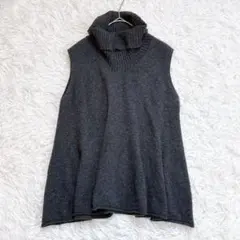 ディニテコリエ カシミヤ100 ノースリーブ ハイネックニット ダークグレーのサムネイル