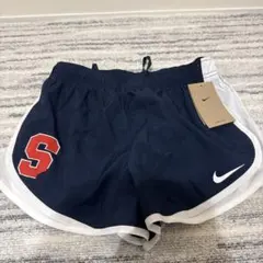 ナイキ　レディース　ショートパンツ　ランニング　ヨガ　ピラティス　L