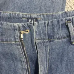 【2回着用のみ】GAP DENIM 綿麻混 タックワイドデニムパンツ 27インチのサムネイル