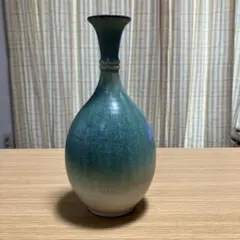 青磁花瓶一輪挿 青磁 花瓶 一輪挿し 貫入 陶器 - メルカリ