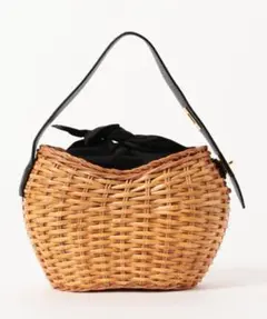 Item thumbnail for item 8438f76e-1c40-4ded-980c-4dc8b9b7f695