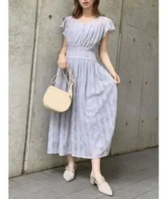 dazzlin フリルスリーブレースワンピース