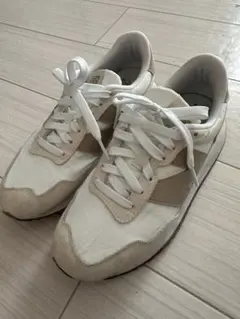 New Balance 237 ベージュ