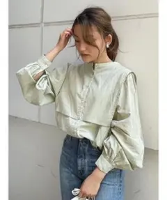 Ungrid アングリッド　ヨークデザインノーカラーシャツ