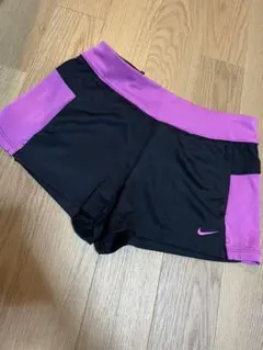 NIKE ナイキ　ショートパンツ　美品