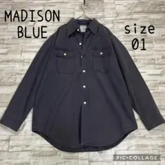【美品】マディソンブルー★HAMPTON バックサテンシャツ　B刺繍　黒のサムネイル