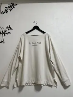 良品　Elura ロゴ長袖Tシャツ　アイボリー　M