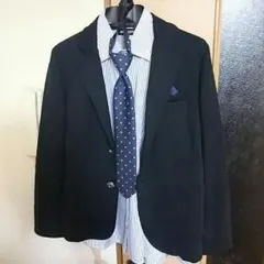 昨年卒業式で着たジャケットとワイシャツとワンタッチネクタイのセットです